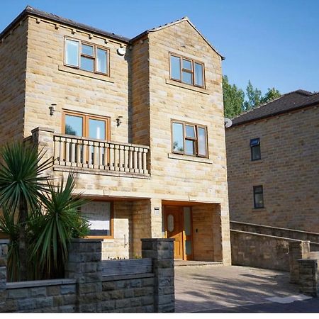 House Of Kaima - 6 Bed Detached Villa Dewsbury Eksteriør bilde